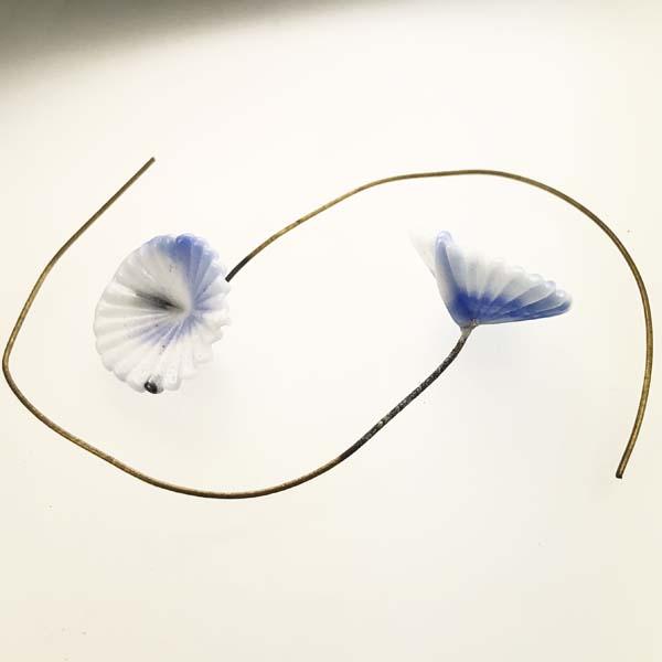 13MM Blue/White Cupped Wired Flower