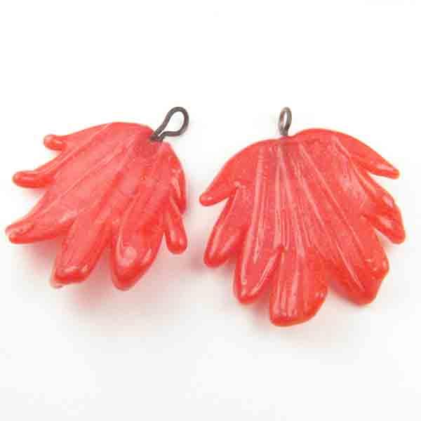 28MM Red Leaf with Brass Loop