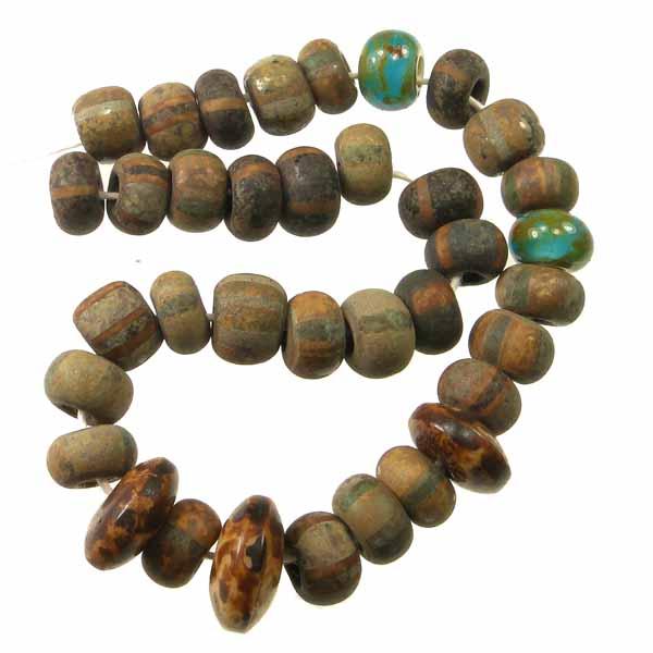 3/0 (5MM) Antique Stripe Seed Bead