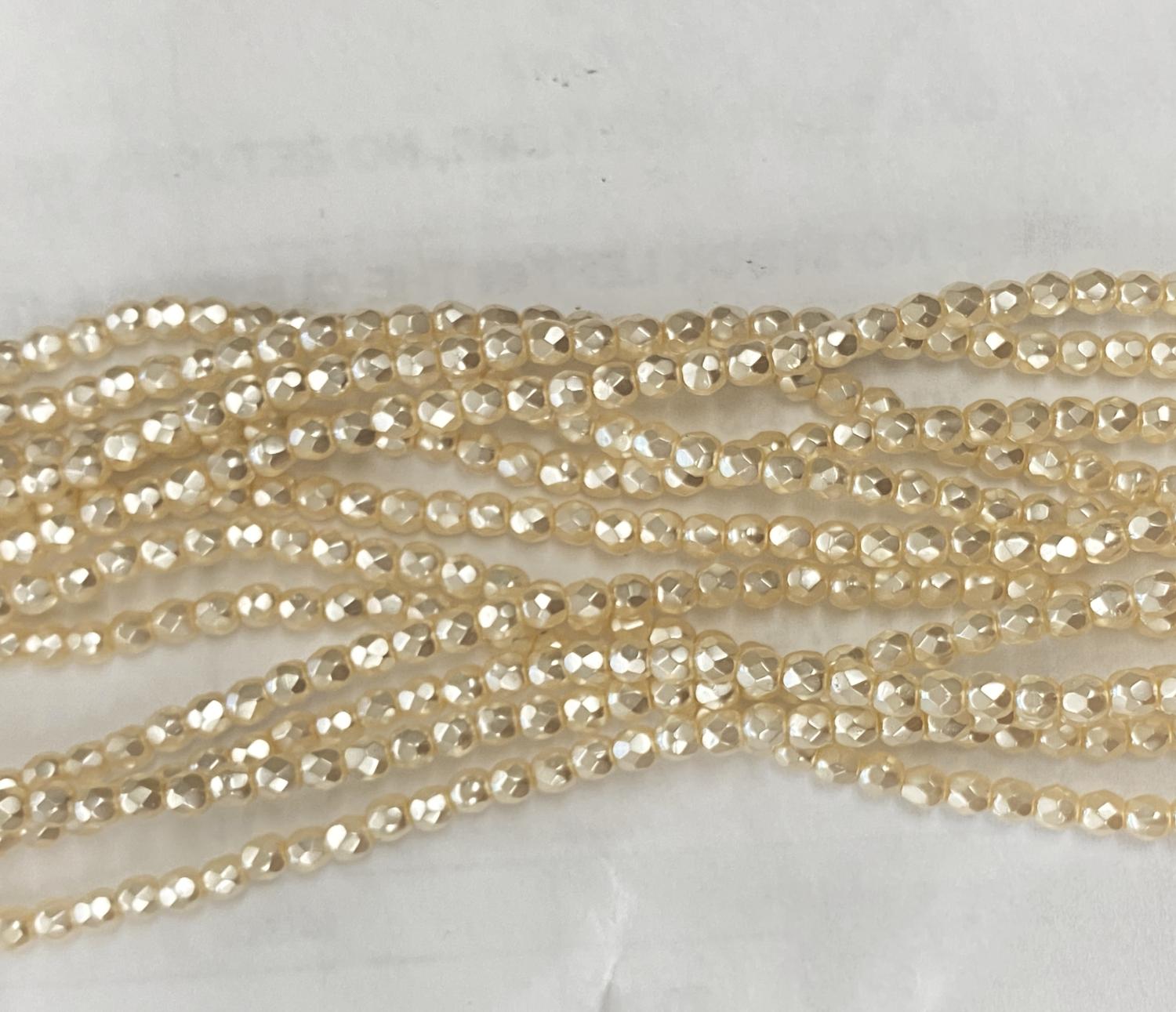 3MM Cream Pearl Fire Polish
