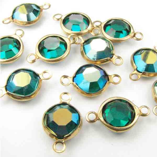 9MM Emerald Ab Cut Stone in Gold 2 Loop Setting