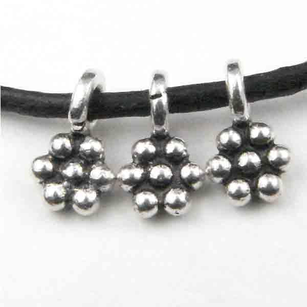 Antique Sterling Silver 7x4MM Daisy Pendant