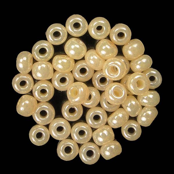 Beige Pearl 6/0 Seed Bead