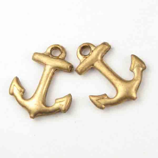 Brass 11x9MM Hollow Stamped Anchor