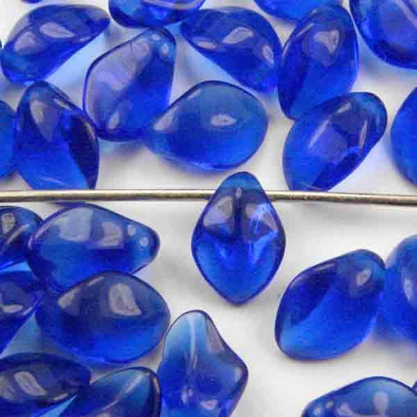Cobalt Curved Petal Dagger 8X6MM