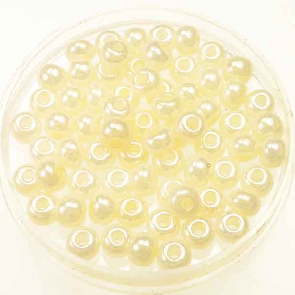 Cream Pearl 6/0 Seed Bead