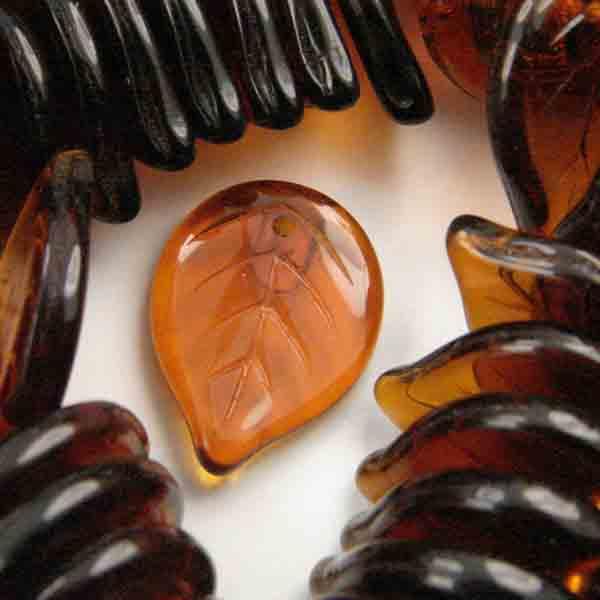 Dark Topaz 18X13MM Veined Leaf