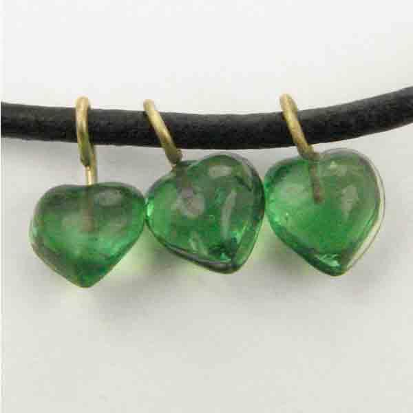 Kelly Green (Smaragd) 6MM Brass Looped Heart