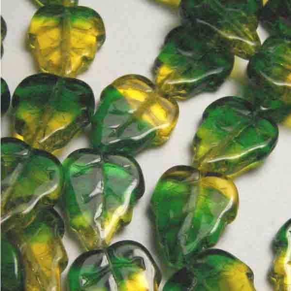 Kelly Green With Jonquil 12x10MM Veined Leaf