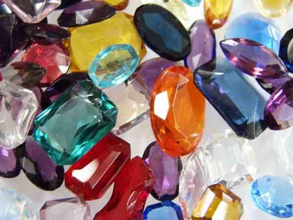 Medium to Small Transparent Faceted Stone Mix