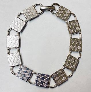 Nickel Silver Plate 7 Inch Bracelet With 10MM Square Gluing Pads