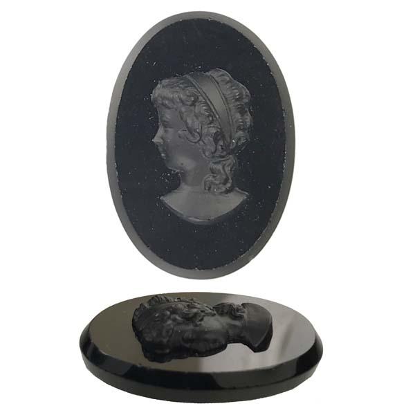 LEFT FACING 25X18MM Vintage Jet Cameo