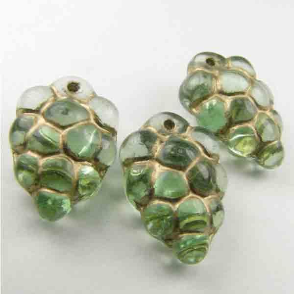 Peridot W/Gold Detail 15x11MM Grape Cluster