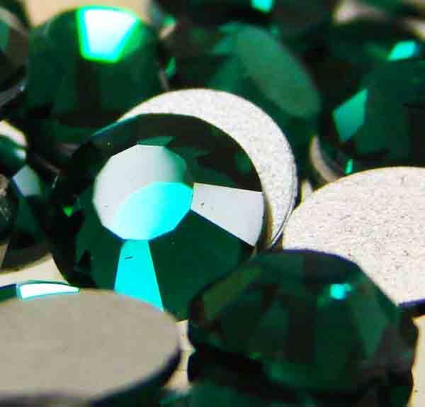 SS 20 (5MM) Emerald Flatback S