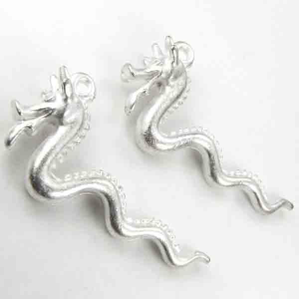 Satin Silver 28MM Sea Serpent