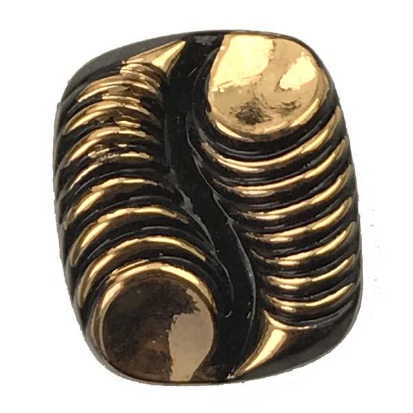 Vintage 16x14MM Jet Cabochon With Gold Slinky Detail