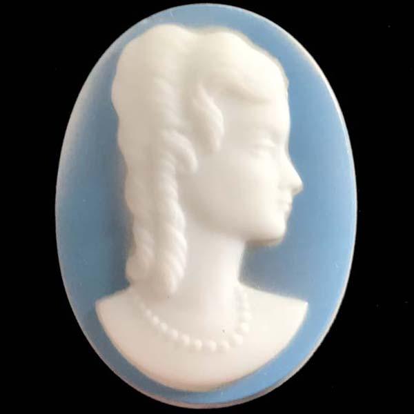 Vintage White & Jet Cameo 40X30MM