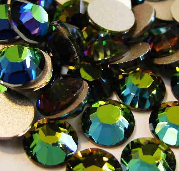 Vitrail Medium SS 30 (6MM) Flatback Swarovski Rhinestone