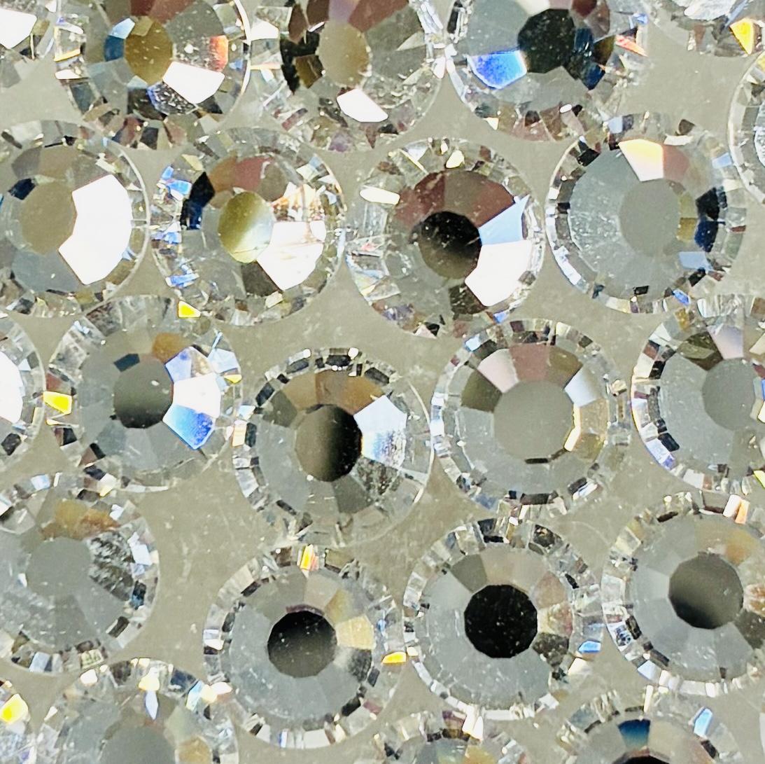 Crystal SS 30 (6.5MM) Flatback Preciosa Rhinestone