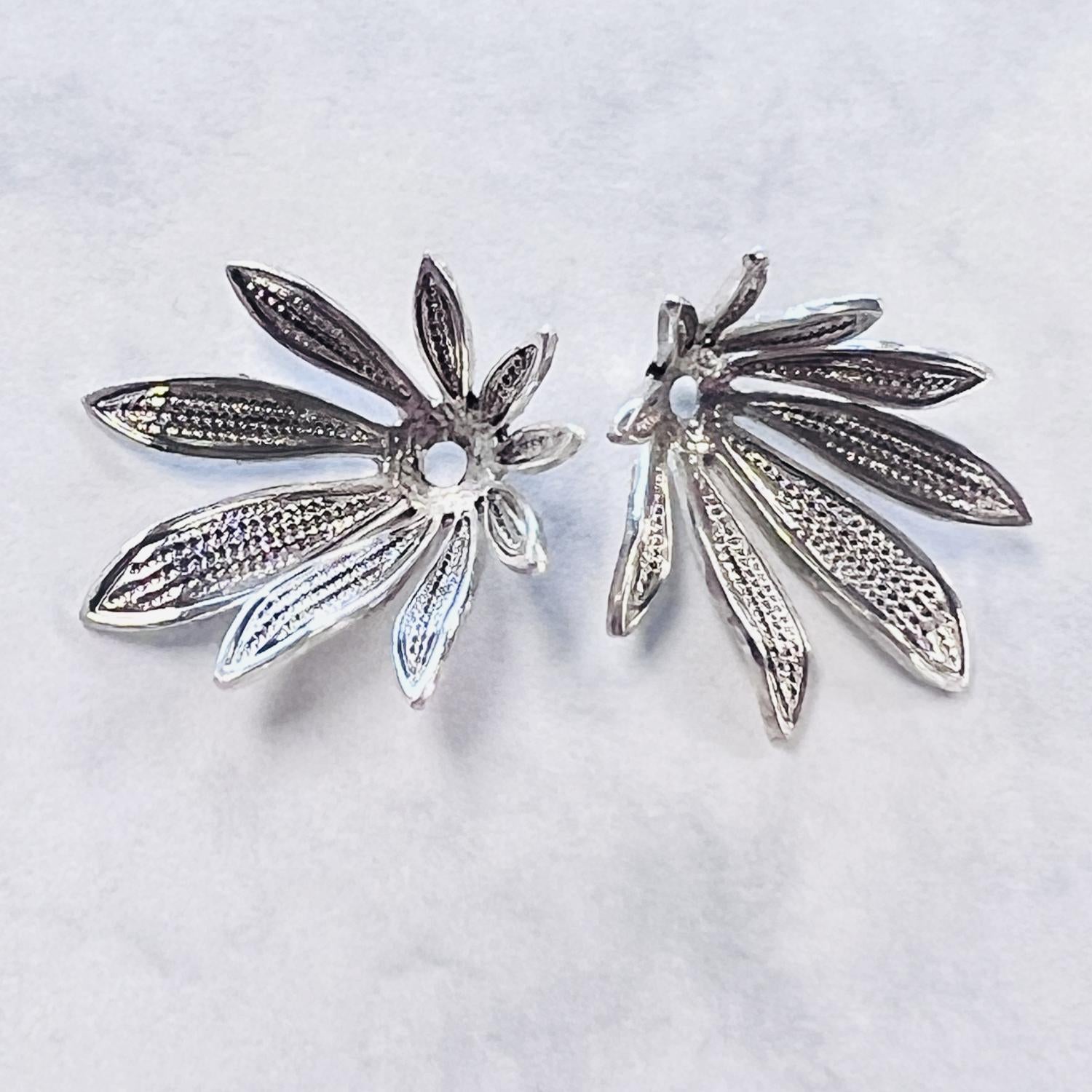 Silver Plate 10x18MM Flower Bead Cap