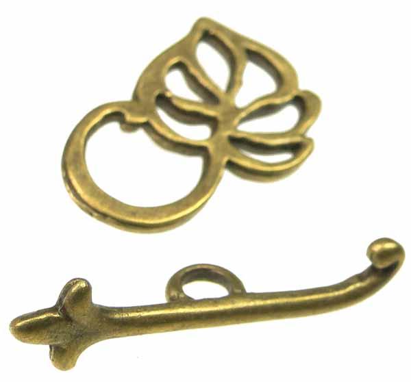 Antique Brass Plate 15MM Leaf Toggle