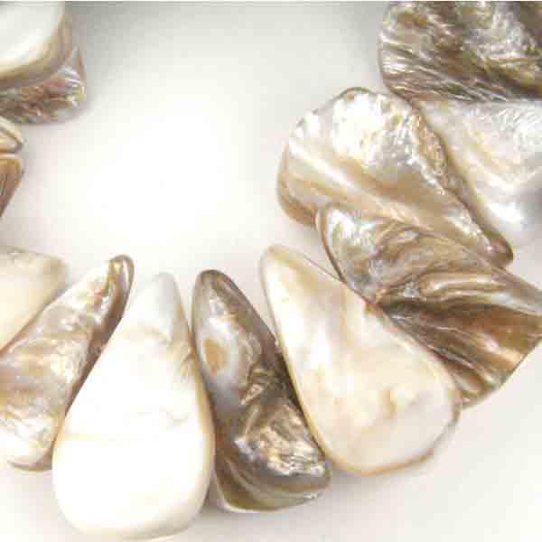 Beige 9x20MM Cross Hole Shell_