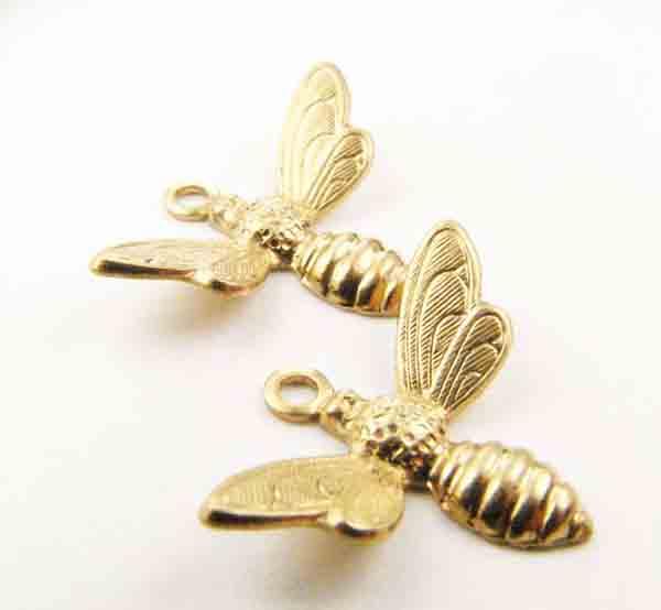 Brass 17x11MM Bumble Bee