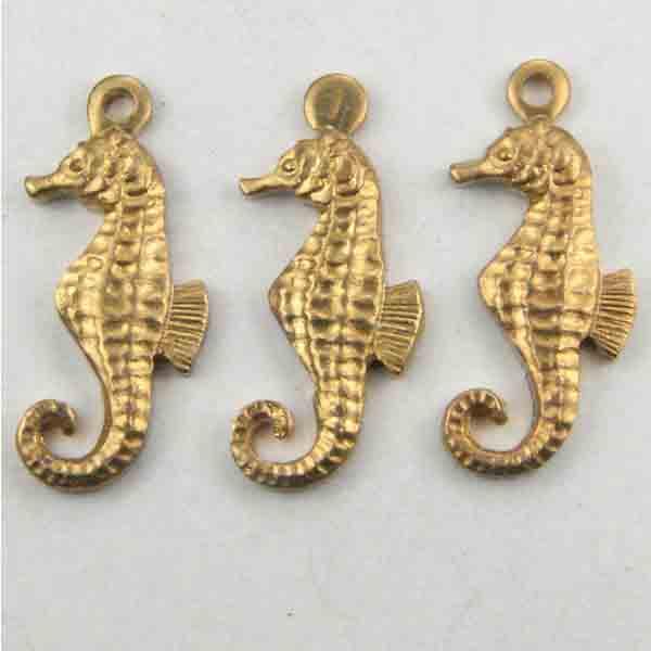 Brass Seahorse Diestruck 14X8MM