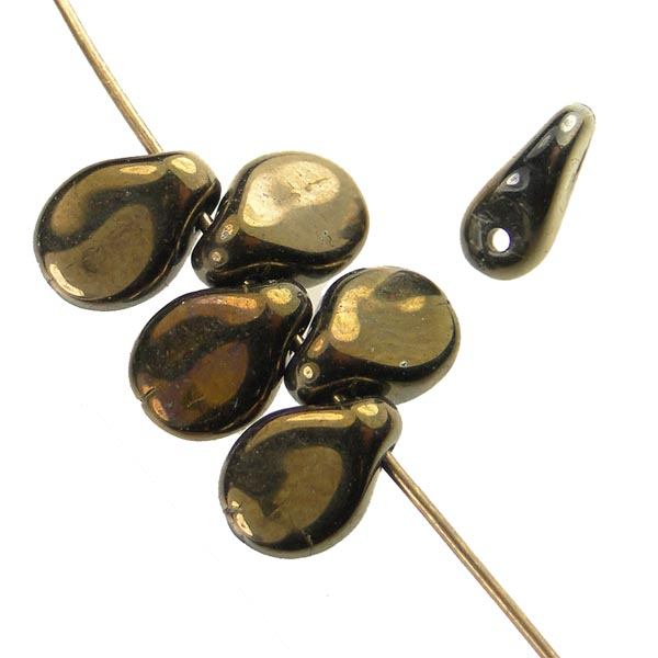 Brown Iris 7x5MM Pip Pinched Tear Pendant