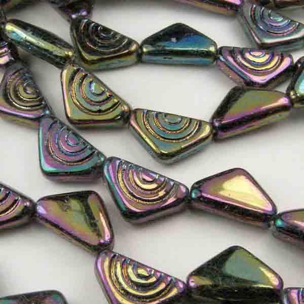 Green Iris 12x7MM Inverted Triangle With Arc Details