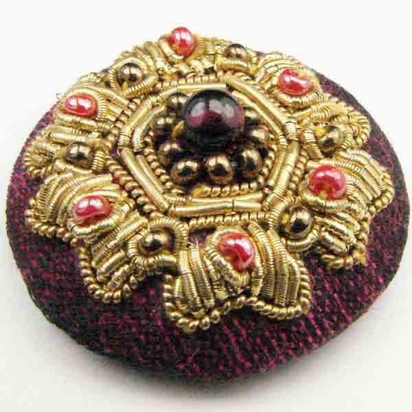 Vintage Button 27MM Embroidery On Violet